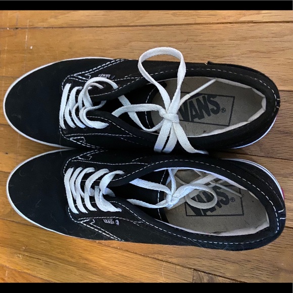 Vans - Picture 2 of 2